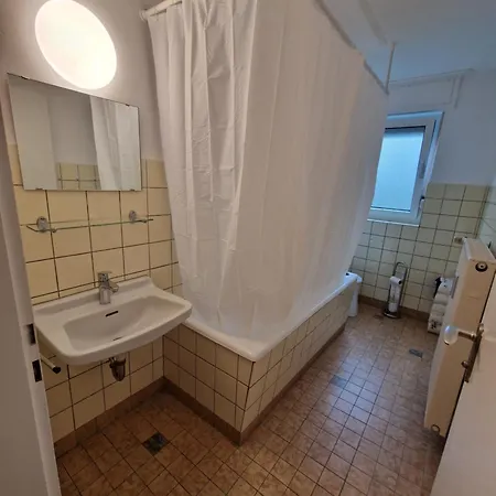 Penzini Monteurzimmer Nahe Zur Messe Karlsruhe